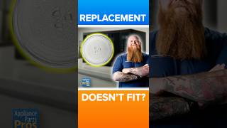 Universal Microwave Trays Don't Actually Fit Everything