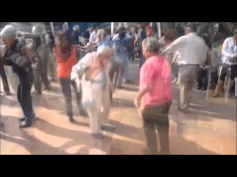 Een oude Opa Dans Op FC FC FC BARCELONA (Tharick Agmidi - Fc Barcelona)