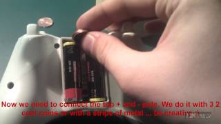 How To Use Xbox 360 Controller Without a Battery Pack ( Play and Charge Kit )
