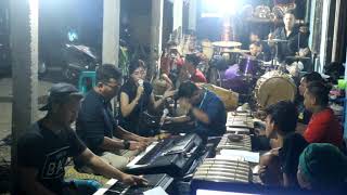 Download lagu Ojo Nangis - ndarboy genk - cover | Kusdy Arjuna X Dita Amelia mp3 Download lagu Ojo Nangis - ndarboy genk - cover | Kusdy Arjuna X Dita Amelia mp3