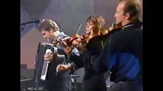 Cape Breton fiddle & step-dancing : "The Barra MacNeils"