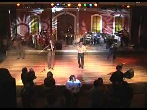 RENATO ANTONIO y Cafe Latino