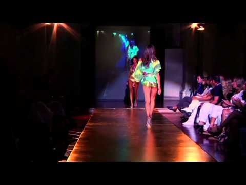 AGOGOA - Catwalk S/S 2011