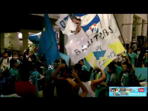 "Sporting Cristal: Hinchada 'Celeste' en el Hotel Casa Andina de Piura." Barra: Extremo Celeste • Club: Sporting Cristal