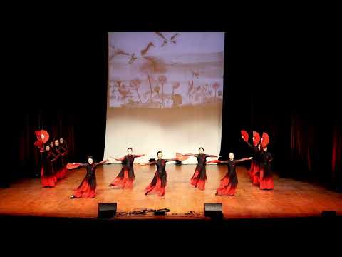 Red Apple featured performance video