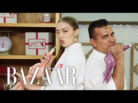 吉吉-哈迪德與蛋糕老闆展示她的蛋糕裝飾技巧 | 哈珀的BAZAAR (Gigi Hadid Shows Off Her Cake Decorating Skills With Cake Boss | Harper’s BAZAAR)