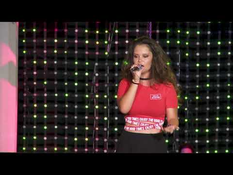 Domenika Sisgoreo "Boja naranče" & Mažoretkinje grada Splita