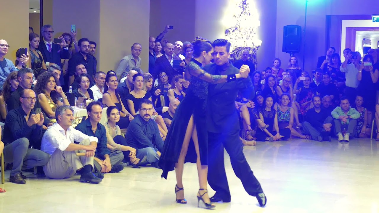 Sebastian Achaval  Roxana Suarez - 8° Bari International Tango Congress 1/3