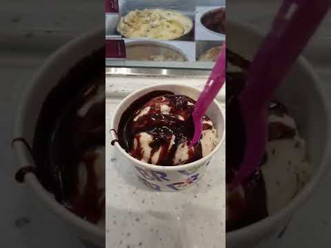 Baskin Robins ice cream at Emirates mall