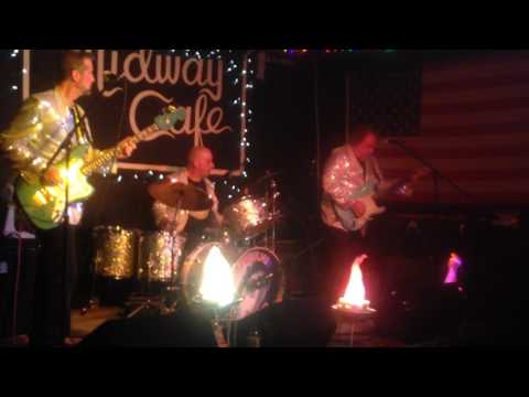 Tsunami Of Sound performs "California Sun" - Midway Cafe - Apr 15, 2017