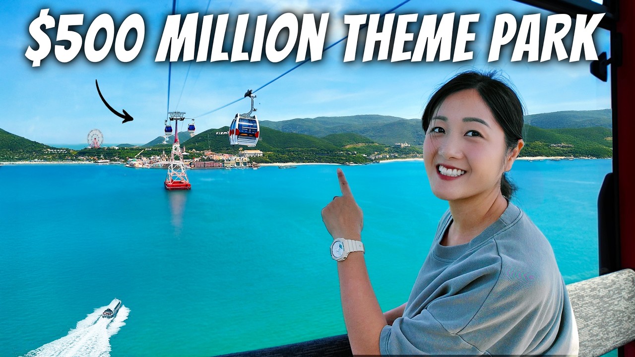 A duo explores VinWonders Nha Trang in this video tour.