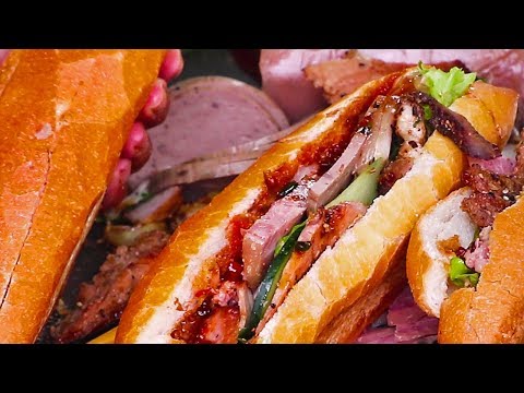 Vietnam Street Food: BANH MI, DELICIOUS Vietnamese Sandwich in Hoi An