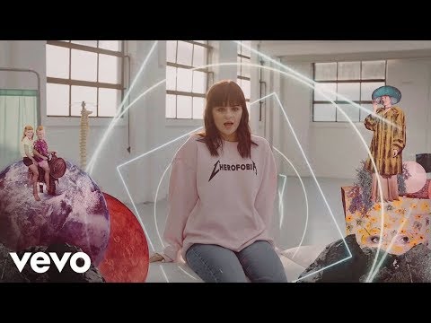 Martina Attili - Cherofobia (Official Video)