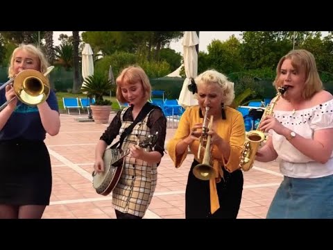 Amazing Hot jazz ! Gunhild, Nanna, Petronella, Linnea Carling