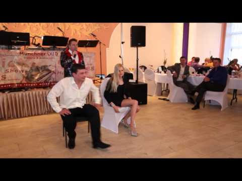 Hochzeitsspiel "Gegenstände bringen" Moderator Tamada, lustige Spiele für Hochzeit