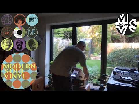 8/10/22  M-S-V  70s Soul Thang (Warm Up)- Modern Soul Vinyl 4.30-5.30pm Andy Burns