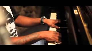 Brendan MacFarlane - MAKES ME THINK