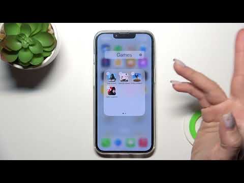 How to Create Home Screen Folders in iPhone 14 - Organize Home Screen Icons