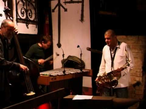 Janusz Mackiewicz Quartet - Ruffus