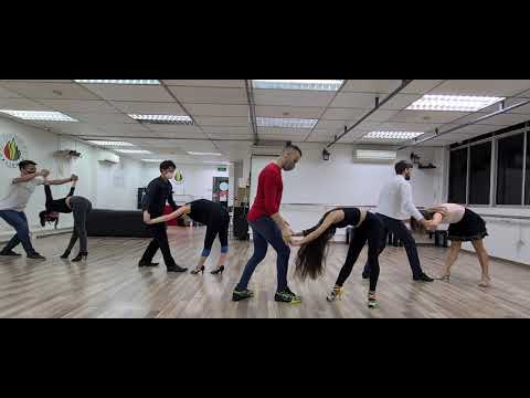 Caliente Dance Studio - Ali & Janey bachata demo to X by Prince Royce ft Zendaya