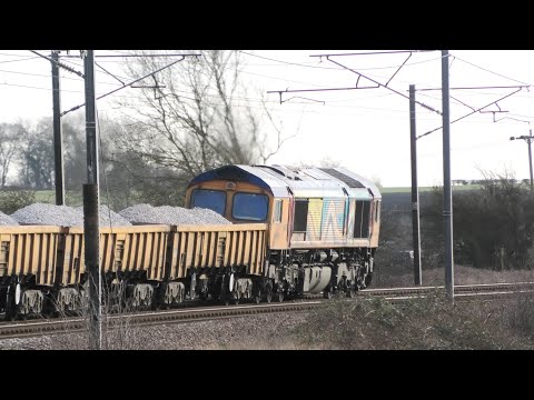 66501 and 66720 with ballast trains climb Gamston Bank, 22/01/22.