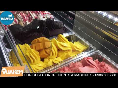 Italian Gelato showcase from GELATEC - TADAVINA.COM