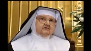 The Holy Rosary. The Sorrowful Mysteries led by Mother Angelica, to pray on Tuesday and Friday.