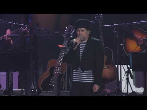 Sabina y Serrat   Con la frente marchita