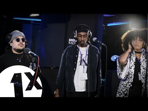 Swindle - Run up ft Kiko Bun, Knucks and Eva Lazarus (1Xtra Live Lounge)