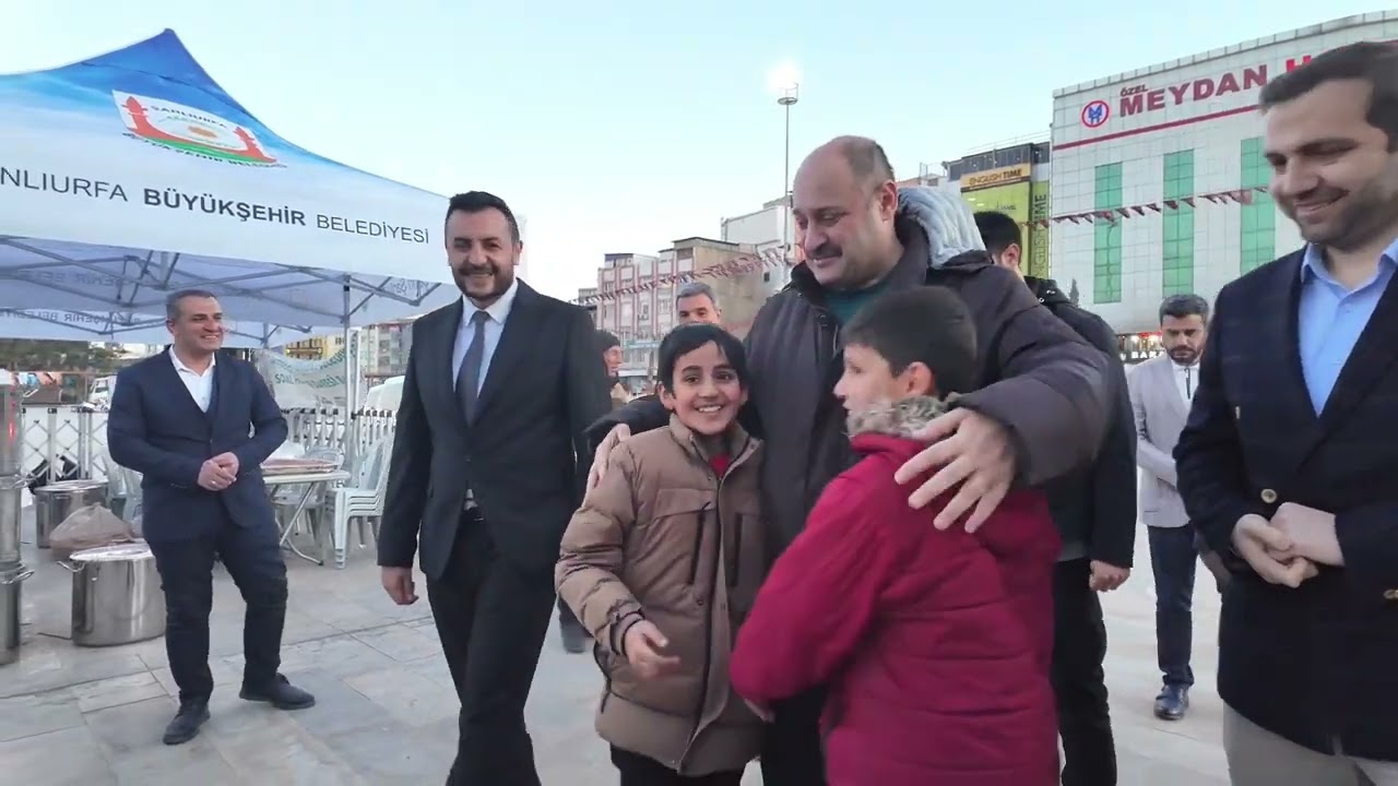 BAŞKAN GÜLPINAR, İFTAR ÇADIRINDA VATANDAŞLARLA BULUŞTU