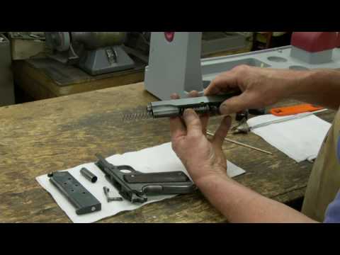 Colt Modell 1911 zerlegen und reinigen – Büchsenmacher-Tipp