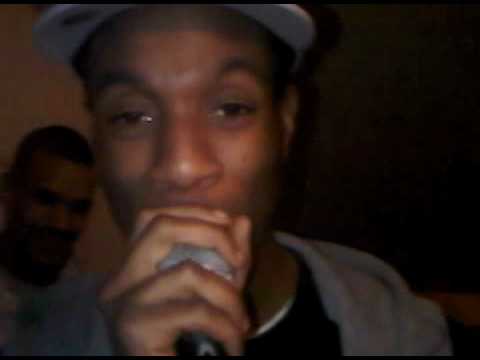SKANX SENDING FOR FLIRTA D B4 MIC FIGHT - BB MOMENT EXCLUSIVE!