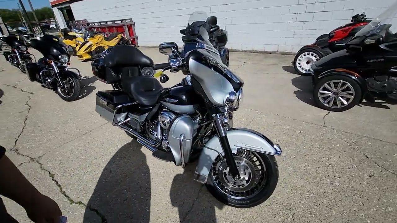 2012 Harley-Davidson® Ultra Limited Motorcycle