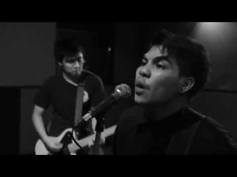 download lagu mp3 mp4 Radio Exit, download lagu Radio Exit gratis, unduh video klip Radio Exit
