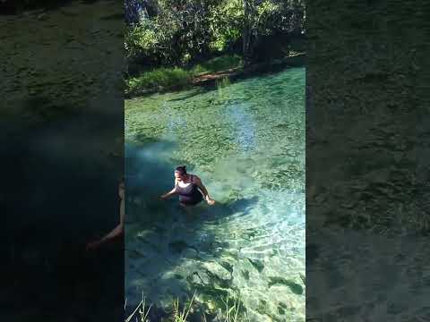 O que acontece quando tomamos banho na lagoa Dourada em Santa luzia Bahia
