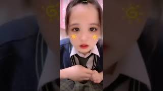 【パンチラ】スカートに白いシミが…