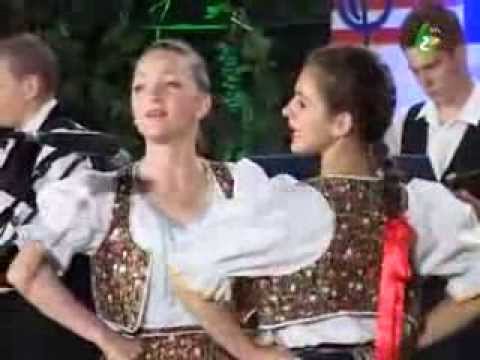 VESELI OBIČAJ -- Ženska grupa i Narodni orkester KUD „Taras Ševčenko", Djurdjov