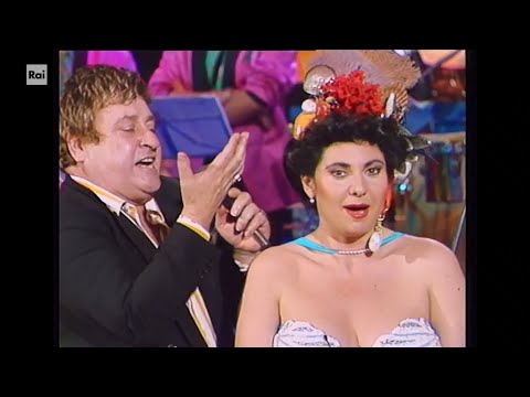 Merola e la serenata a Marisa Laurito