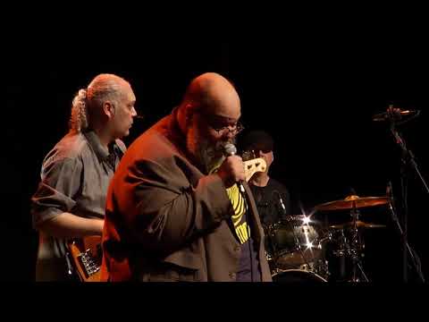 Marcelo Mariano - Cesar Camargo Mariano / Ed Motta - Got to get you into my life (Lennon/McCartney)