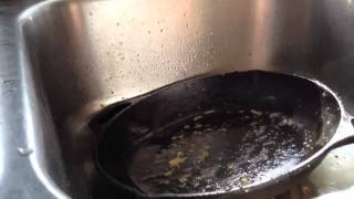Cleaning Scrambled Eggs from Cast Iron Take 2