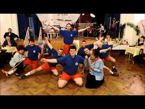 Zelená je tráva,Poupata a pionýrky