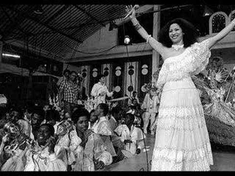 Clara Nunes Tributo aos orixás SUBTITULADO