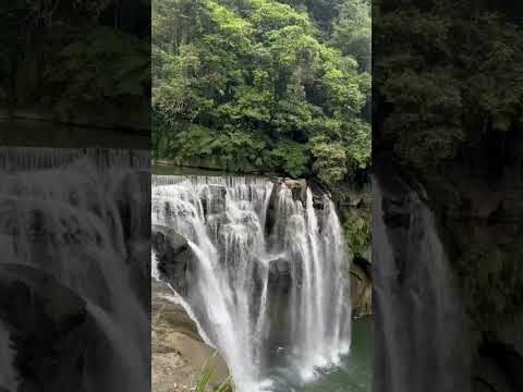 Lindas cachoeiras de Shifen Taiwan #shorts #taiwan #cachoeiras