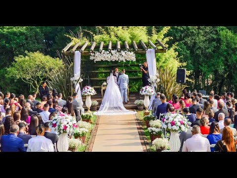 Cerimônia completa de casamento de Emmy e Gabriel em Chácara dos Lagos Curitiba