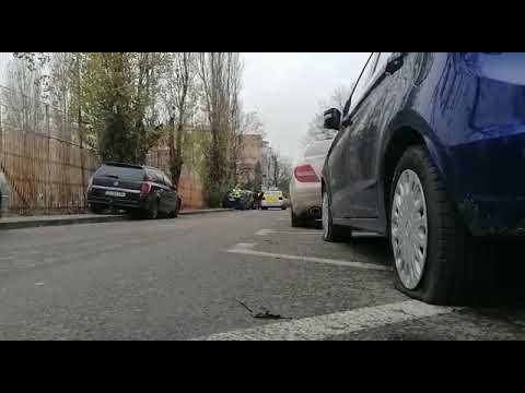 Zeci de cauciucuri tăiate în cartierul Brazda lui Novac