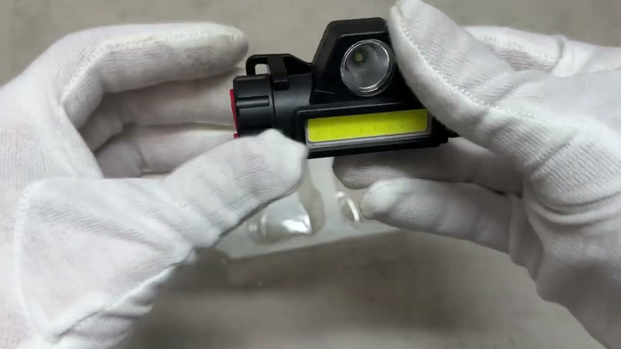 Налобный светодиодный фонарик Titanum TLF-H04 200lm 6500K