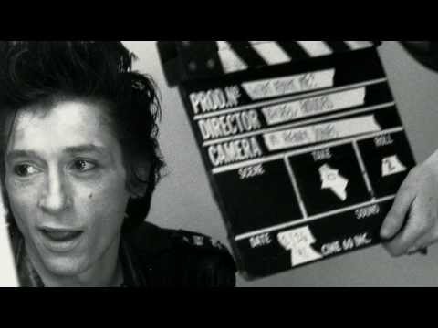 Johnny Thunders - Alone in a Crowd