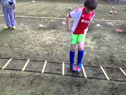 WV-HEDW 2 (za) vs. WV-HEDW 6 (za) 15-5-2013 15:39