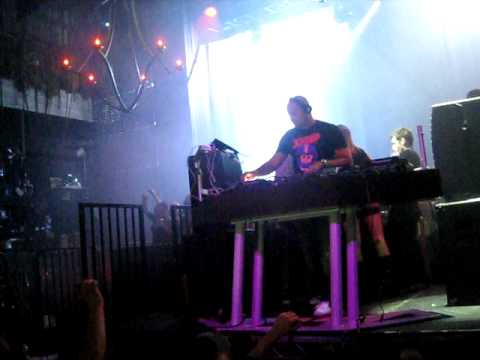 Sidney Samson - Punkass (Live @ The Music Box)