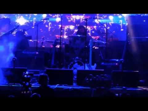Dumpstaphunk - Nikki Glaspie drum solo - Jam Cruise 12 - 01/07/2014